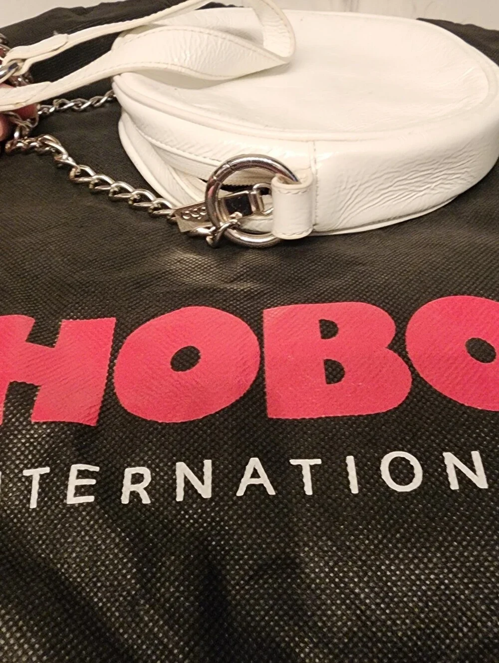 HOBO Deb Round WhitePatent Leather Crossbody bag Silver chain strap 7